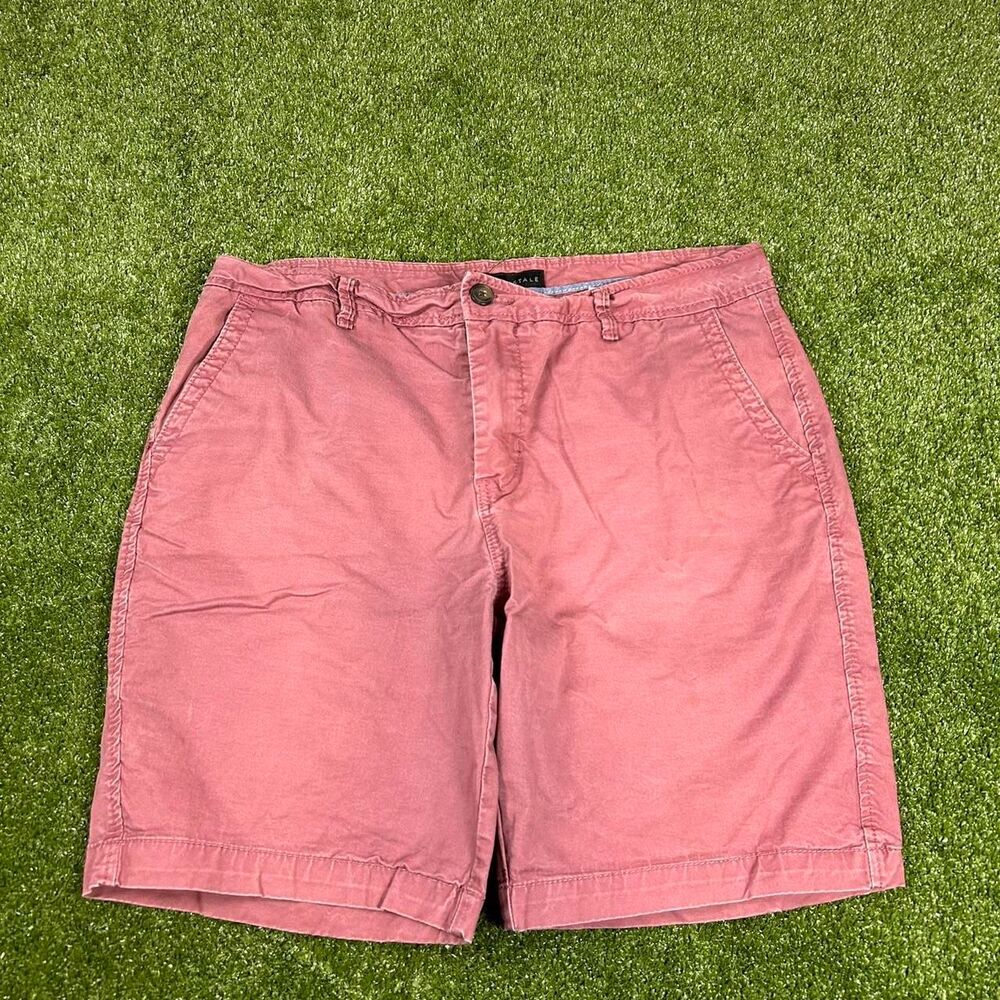 American-eagle Men's Pink and Red Shorts